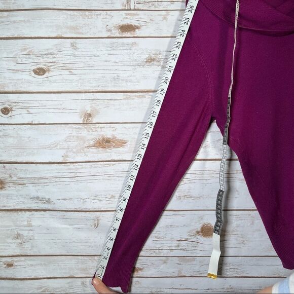 🎇CLEO Long Sleeve with bunched up neck Magenta Purple size Medium - Picture 7 of 8